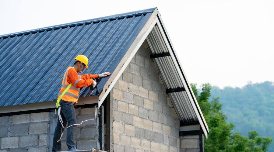 Expert Emergency Roof Repairs services in Nickerson, NE